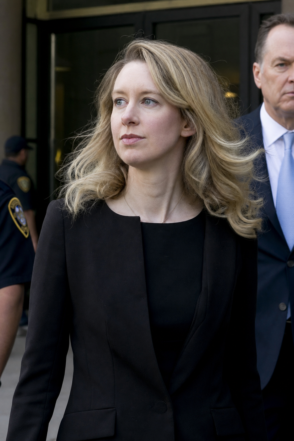 Elizabeth Holmes será liberada y trasladada a un centro de reinserción en Texas