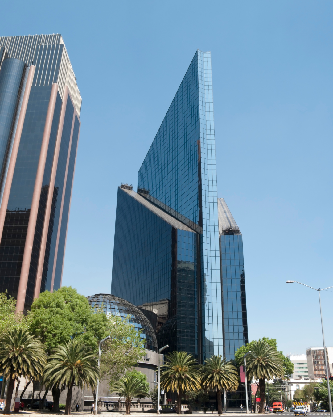 IPC sube 1.17% en la BMV; Grupo México lidera alzas