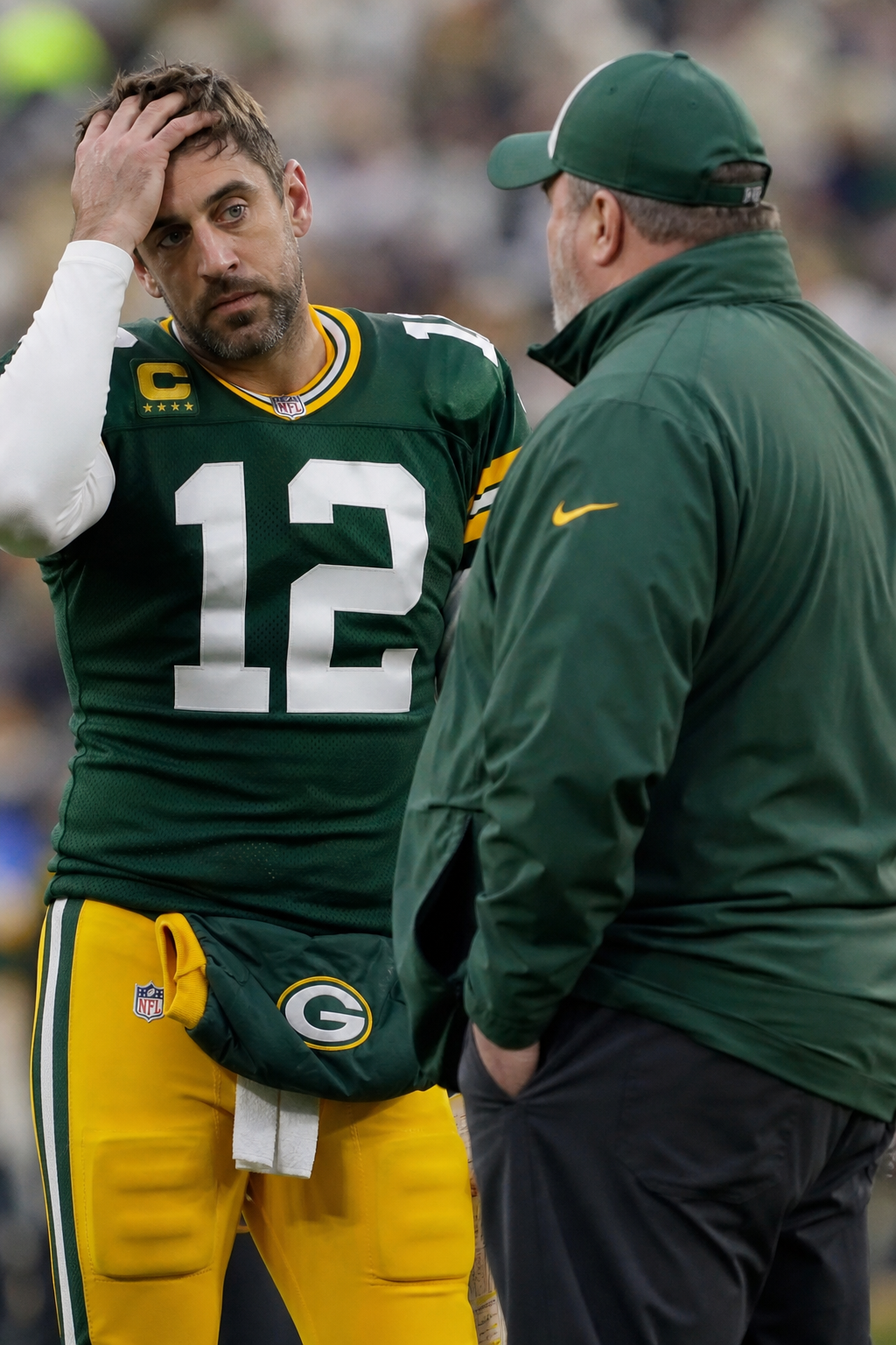 Aaron Rodgers resta importancia a intercambio acalorado con Mike McCarthy